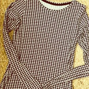Women’s long sleeve houndstooth T-shirt